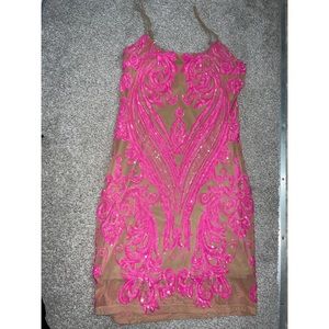 Lovely evening out mini dress! 💓